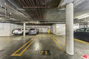 7320 Hawthorn Ave, Los Angeles, CA 90046 - Photo 17