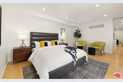 803 Wilcox Ave #7, Los Angeles, CA 90038 - Photo 13