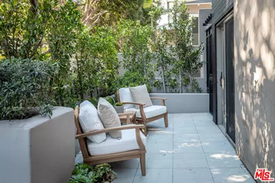 861 20th St #1, Santa Monica, CA 90403 - Photo 3