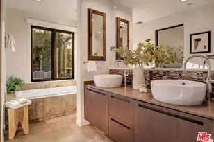 861 20th St, Santa Monica, CA 90403 - Photo 25