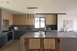 4100 Don Diablo Dr, Los Angeles, CA 90008 - Photo 9