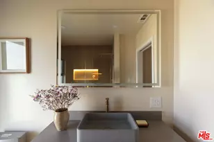 4100 Don Diablo Dr, Los Angeles, CA 90008 - Photo 19