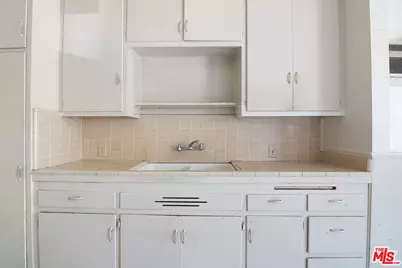 5761 Fair Ave, North Hollywood, CA 91601 - Photo 15