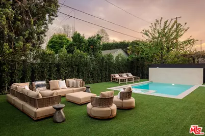 11500 Kingsland St, Los Angeles, CA 90066 - Photo 15