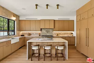 11500 Kingsland St, Los Angeles, CA 90066 - Photo 9