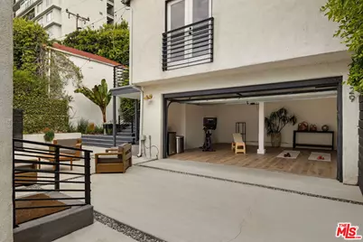 9031 Elevado St, West Hollywood, CA 90069 - Photo 27