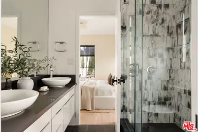 9031 Elevado St, West Hollywood, CA 90069 - Photo 15