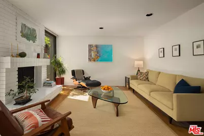 859 S Bundy Dr, Los Angeles, CA 90049 - Photo 3