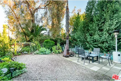 1556 Rollins Dr, Los Angeles, CA 90063 - Photo 41