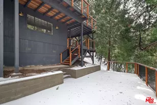 24015 Altdorf Dr, Crestline, CA 92325 - Photo 3