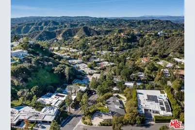 1950 Loma Vista Dr, Beverly Hills, CA 90210 - Photo 11