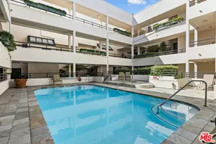 11636 Montana Ave, Los Angeles, CA 90049 - Photo 23