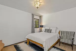 11662 Duque Dr, Studio City, CA 91604 - Photo 33