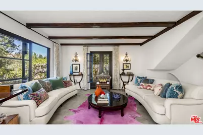 11662 Duque Dr, Studio City, CA 91604 - Photo 9