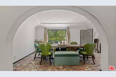 11662 Duque Dr, Studio City, CA 91604 - Photo 5