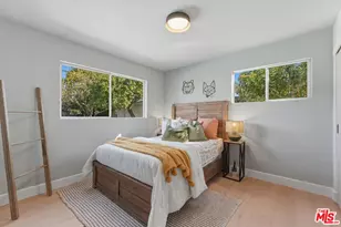 6464 Kessler Ave, Woodland Hills, CA 91367 - Photo 11