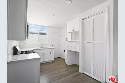 891 E 6th St, Pomona, CA 91766 - Photo 21