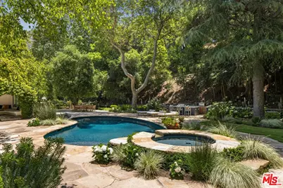 3099 Mandeville Canyon Rd, Los Angeles, CA 90049 - Photo 31