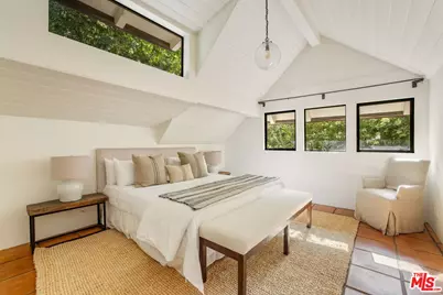 3099 Mandeville Canyon Rd, Los Angeles, CA 90049 - Photo 41