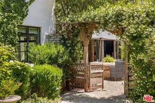 3099 Mandeville Canyon Rd, Los Angeles, CA 90049 - Photo 15