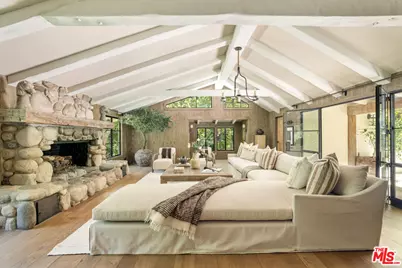 3099 Mandeville Canyon Rd, Los Angeles, CA 90049 - Photo 29