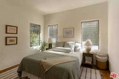 2166 Beachwood Ter, Los Angeles, CA 90068 - Photo 19