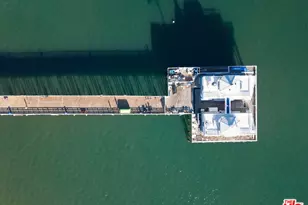 22548 Pacific Coast Hwy, Malibu, CA 90265 - Photo 17