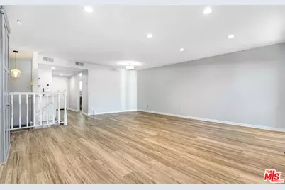4415 Saugus Ave #209, Sherman Oaks, CA 91403 - Photo 13
