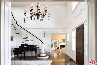 1667 Amalfi Dr, Pacific Palisades, CA 90272 - Photo 3