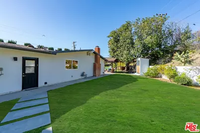 26255 Hatmor Dr, Calabasas, CA 91302 - Photo 37