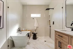 3014 S Norton Ave, Los Angeles, CA 90018 - Photo 25