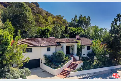 1132 Chantilly Rd, Los Angeles, CA 90077 - Photo 3