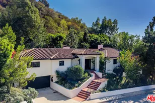 1132 Chantilly Rd, Los Angeles, CA 90077 - Photo 3