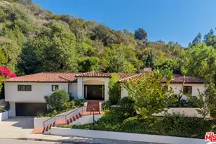 1132 Chantilly Rd, Los Angeles, CA 90077 - Photo 1