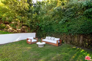 1132 Chantilly Rd, Los Angeles, CA 90077 - Photo 37