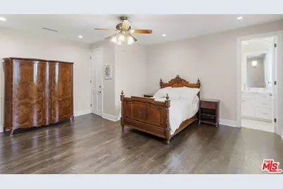 15515 Collina Strada, Los Angeles, CA 90077 - Photo 33