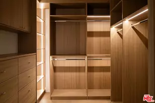 18 Voyage St, Marina del Rey, CA 90292 - Photo 31