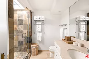 24216 Malibu Rd, Malibu, CA 90265 - Photo 33