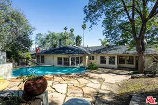 19439 Oxnard St, Tarzana, CA 91356 - Photo 13