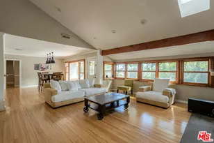 19439 Oxnard St, Tarzana, CA 91356 - Photo 15