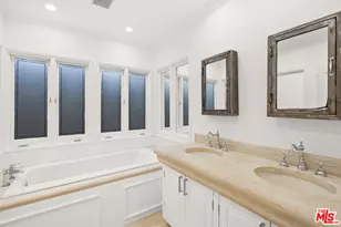 318 N Huntley Dr, West Hollywood, CA 90048 - Photo 9