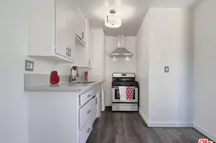 1735 E 10th St, Long Beach, CA 90813 - Photo 5