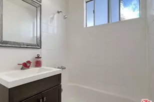 1735 E 10th St, Long Beach, CA 90813 - Photo 11