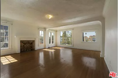 246 N Irving Blvd, Los Angeles, CA 90004 - Photo 27