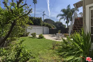 246 N Irving Blvd, Los Angeles, CA 90004 - Photo 23