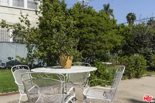 246 N Irving Blvd, Los Angeles, CA 90004 - Photo 21