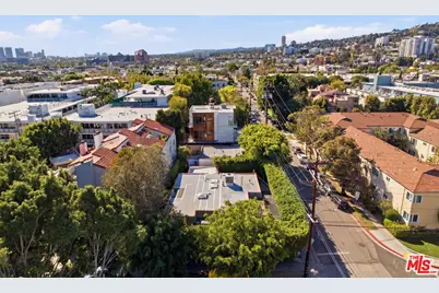 855 N Sweetzer Ave, West Hollywood, CA 90069 - Photo 31