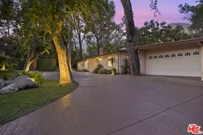 2452 N Altadena Dr, Altadena, CA 91001 - Photo 29