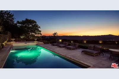 2481 Summitridge Dr, Beverly Hills, CA 90210 - Photo 19