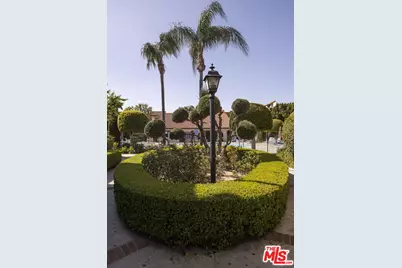 1711 Grismer Ave #72, Burbank, CA 91504 - Photo 25